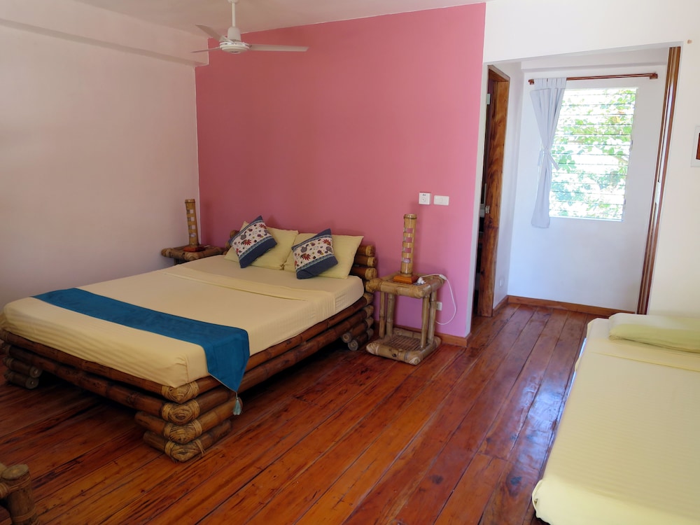 1 BEDROOM, STANDARD