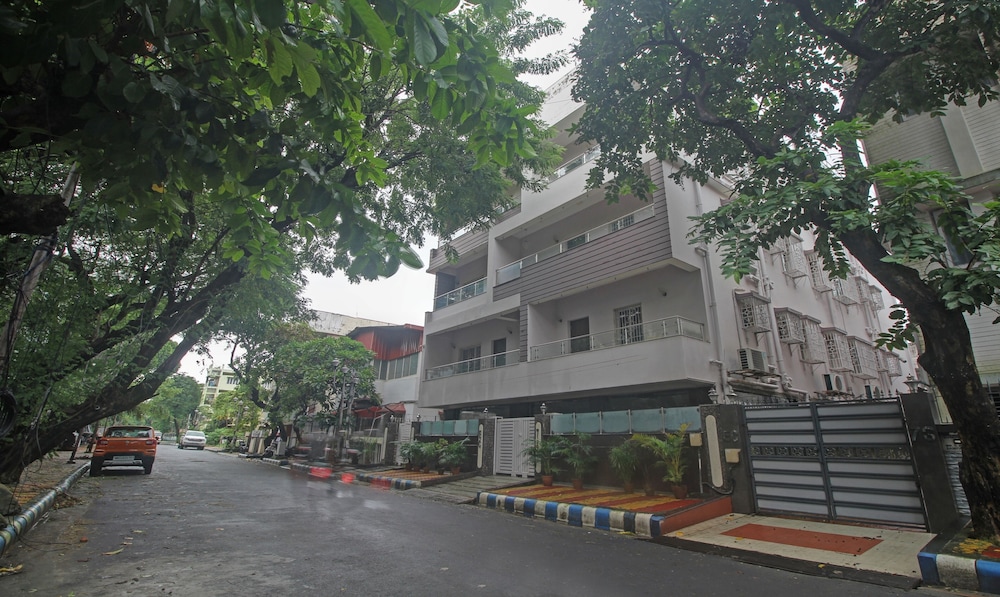 Treebo Sreemaa 7/50