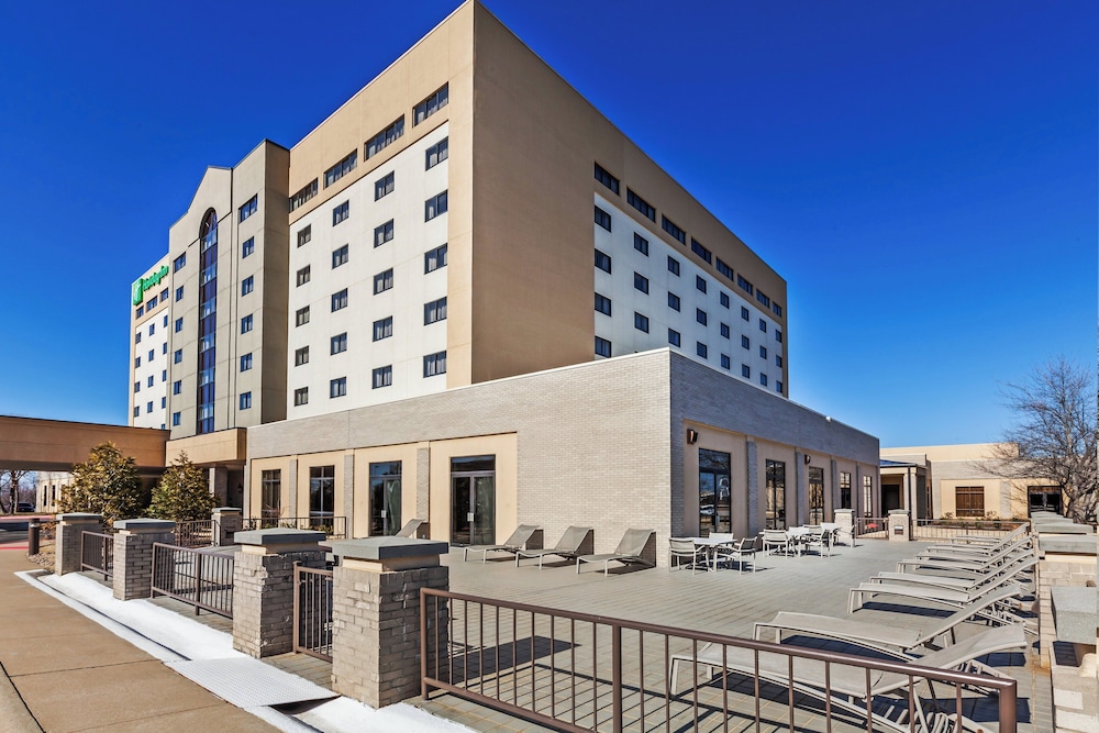 Holiday Inn Springdale/Fayetteville Area 3/50