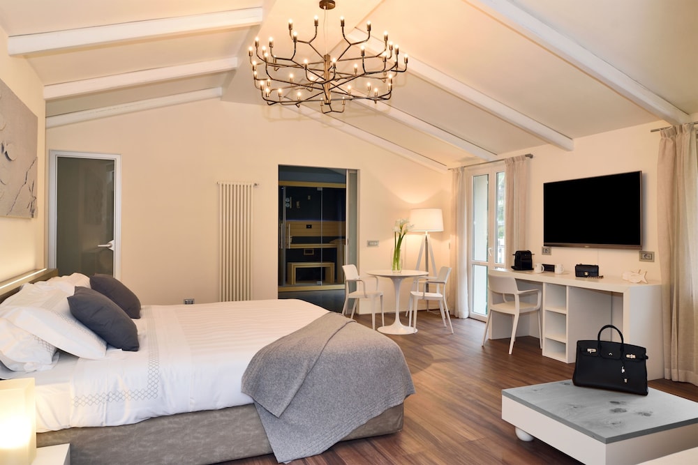 Terra Prime Suite 9/45