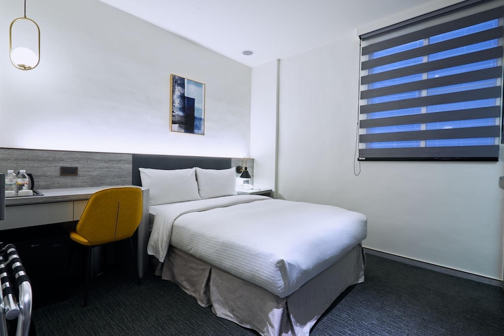 Haifu Hotel And Suites 22/65
