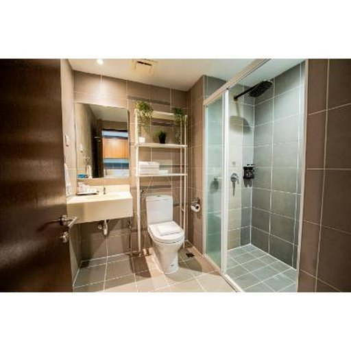 Deluxe, Queen Bed, Tower 3