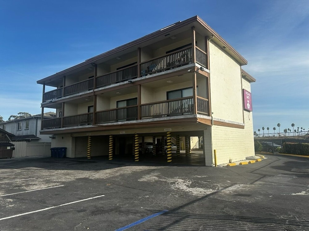 Ocean Gate Inn 44/58