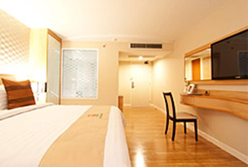 Grand Lord (Boutique) Hotel 28/59