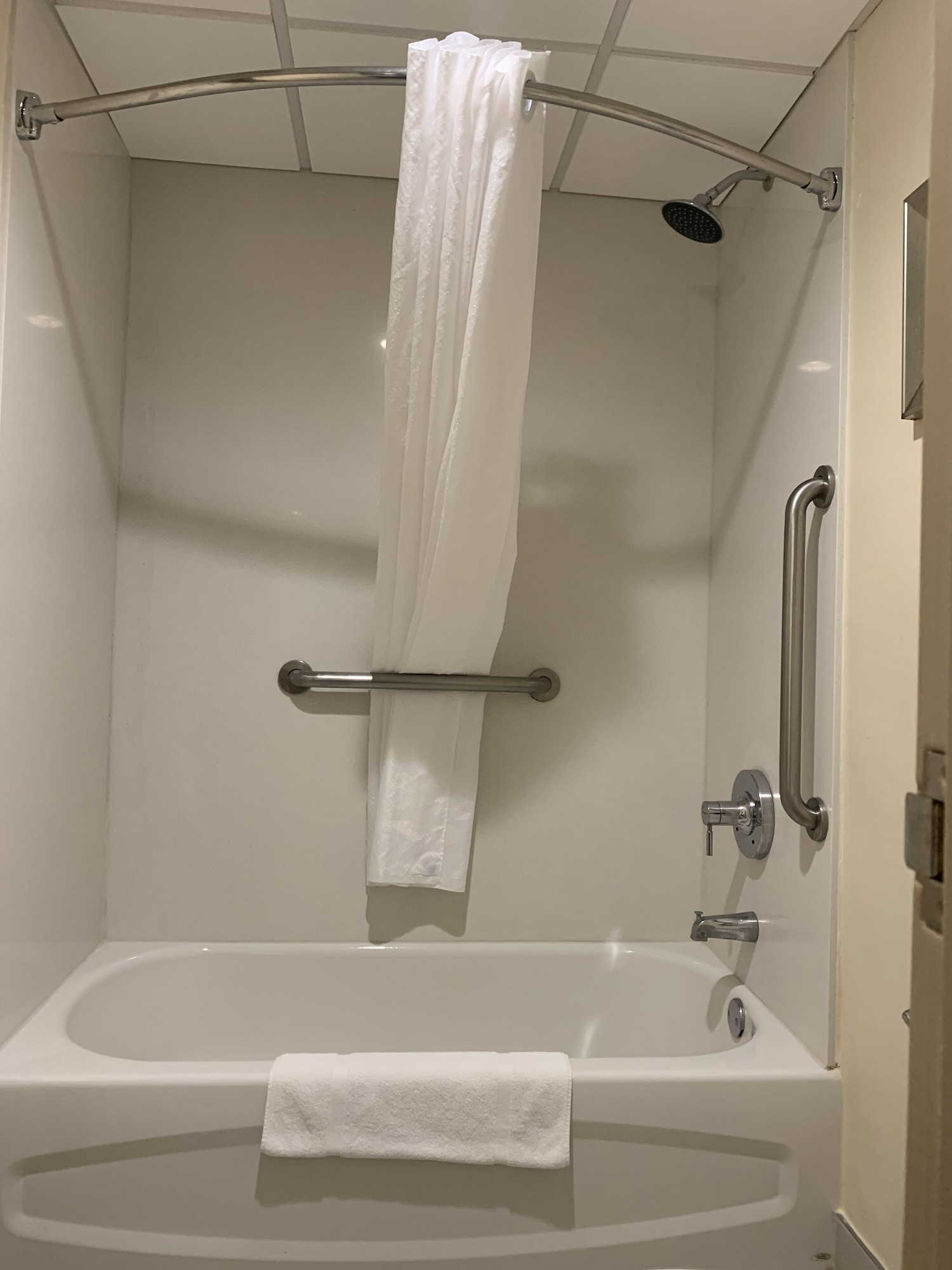 جناح بسرير كينج، MainStay Suites Orange County John Wayne Airport 4/5