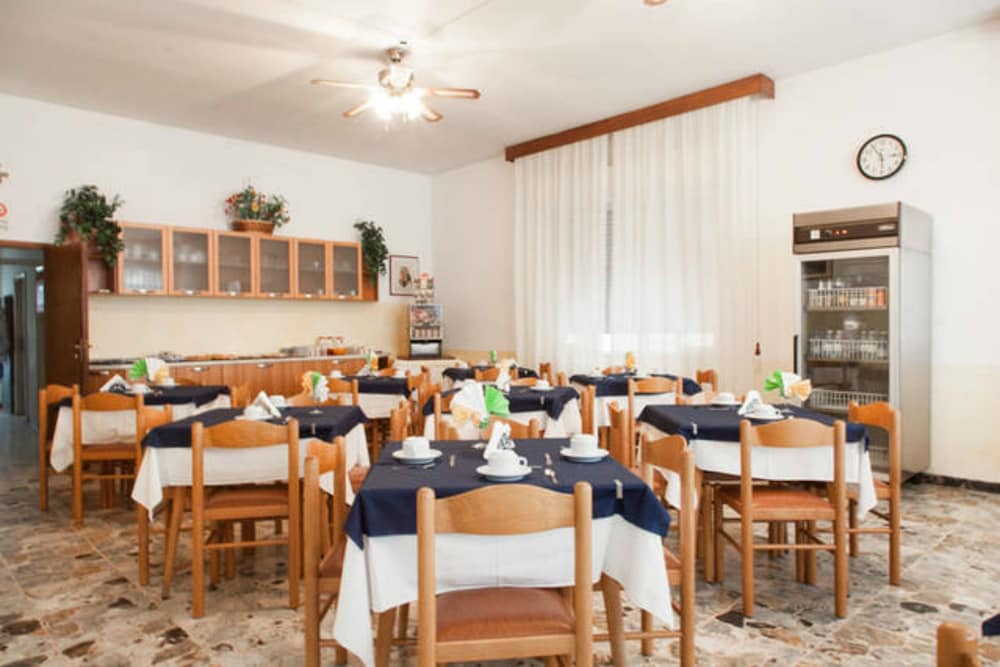Hotel Ronconi 32/38
