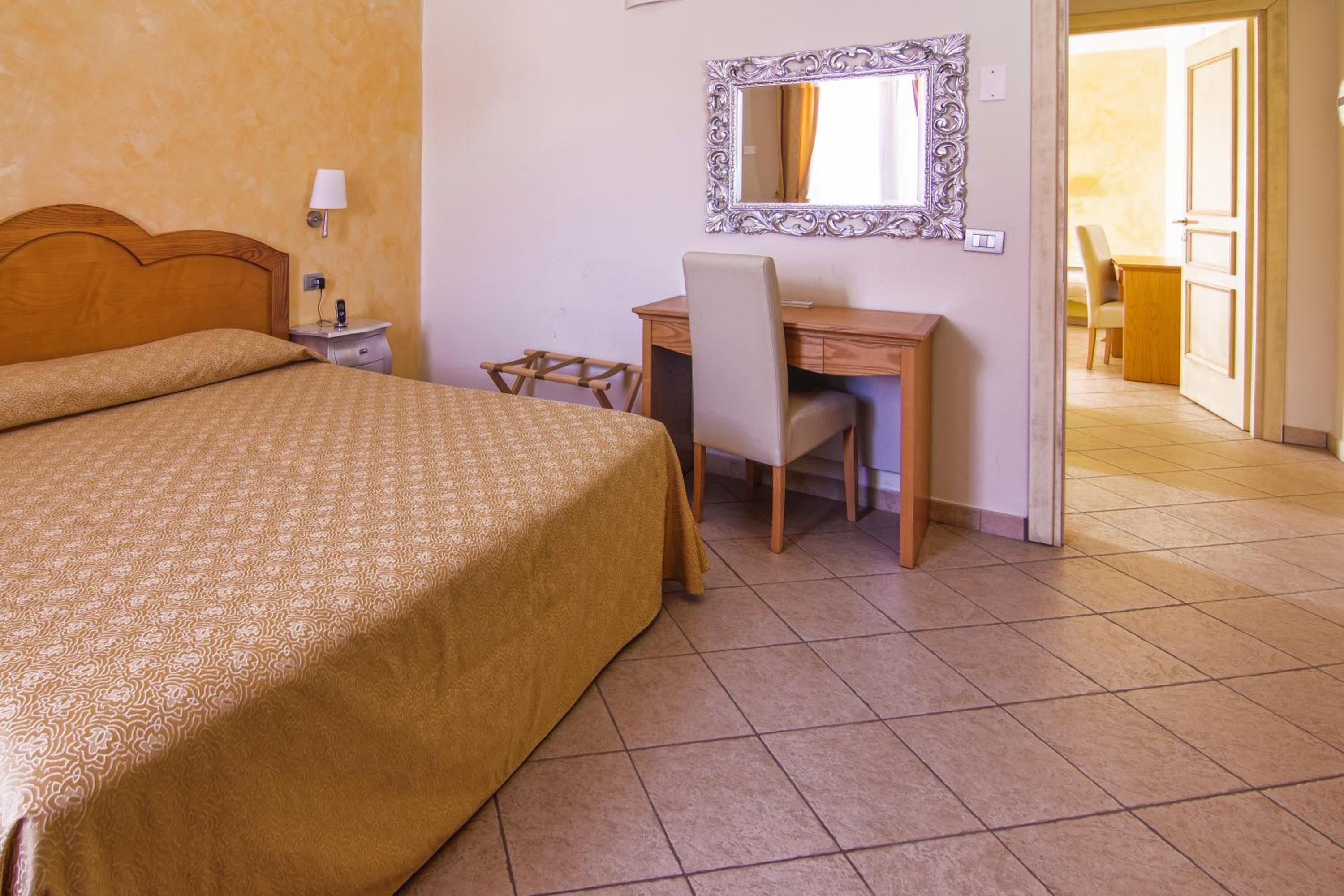 La Perla Hotel 16/47