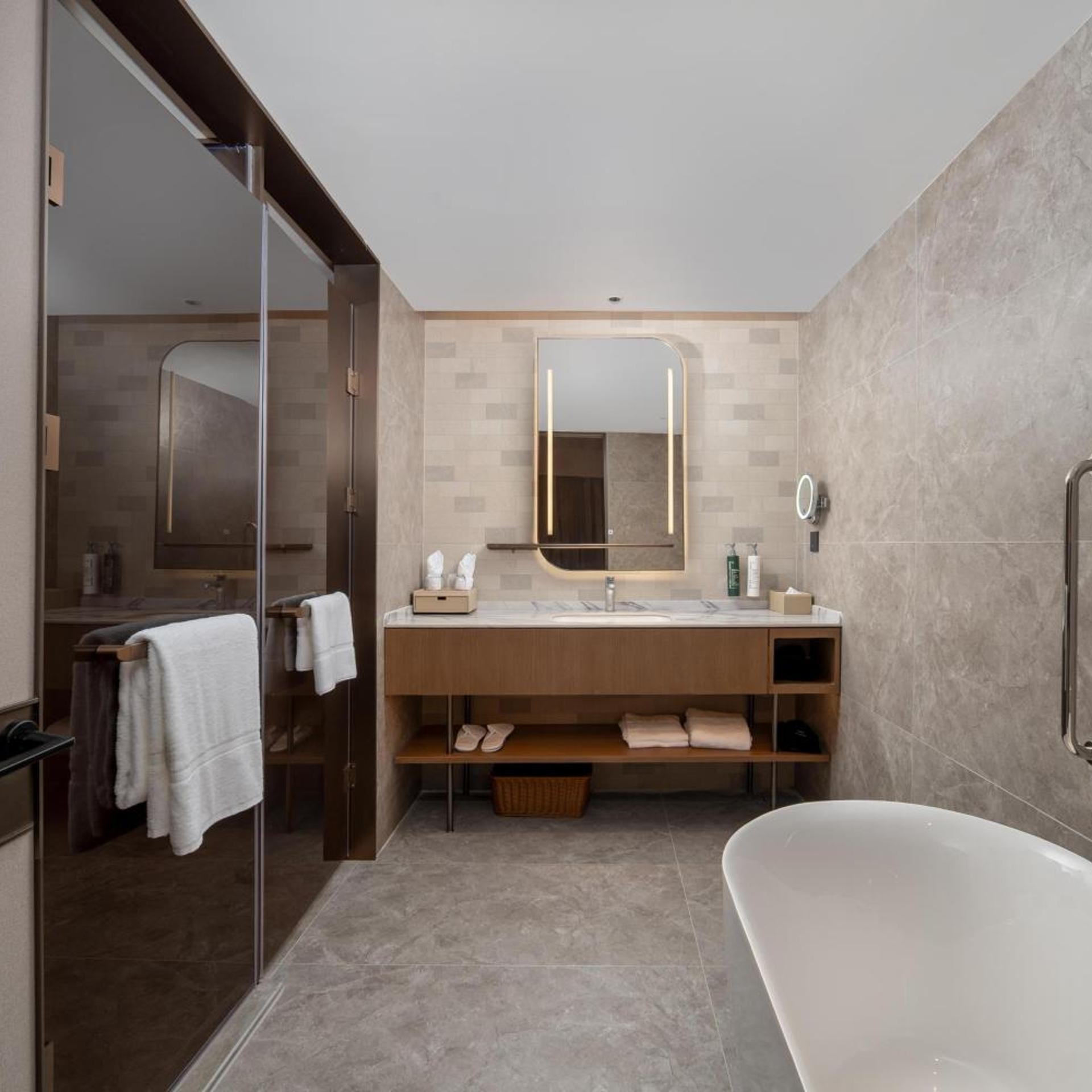 Hilton Garden Inn Huaian Jinhu 53/57