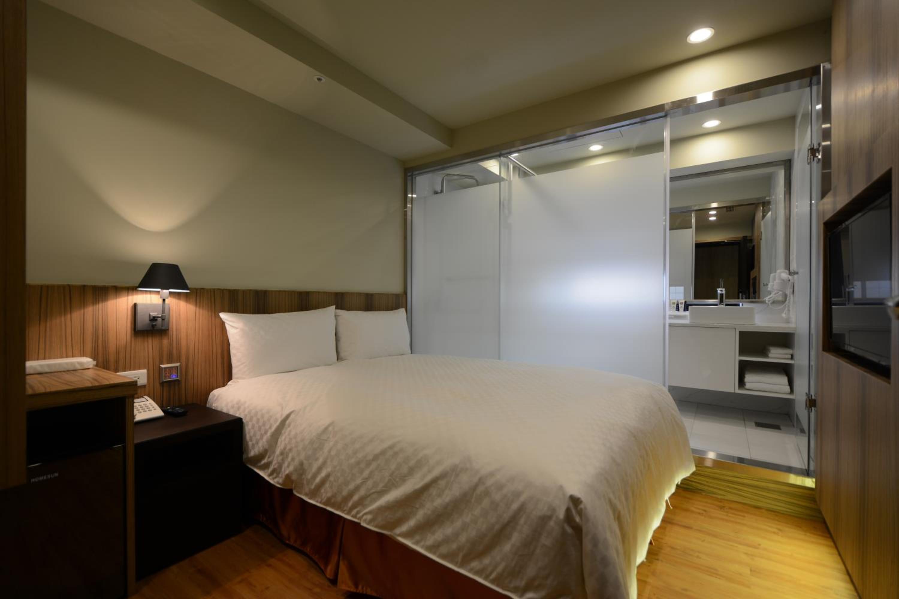Fashion, Double Bed