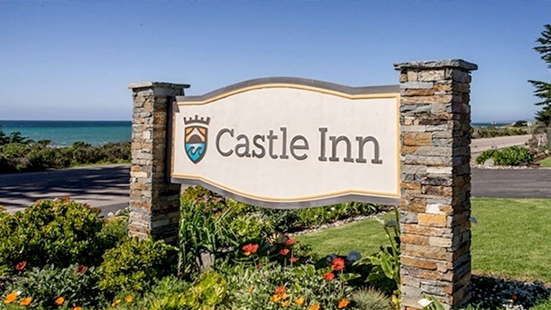 CASTLE INN 2/4