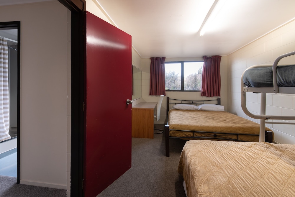 Skotel Alpine Resort 34/72