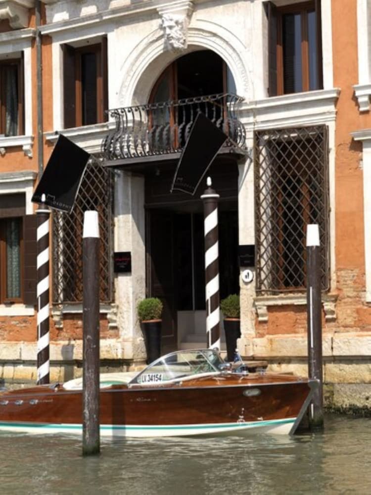 PALAZZO BARBARIGO SUL CANAL GRANDE 39/44