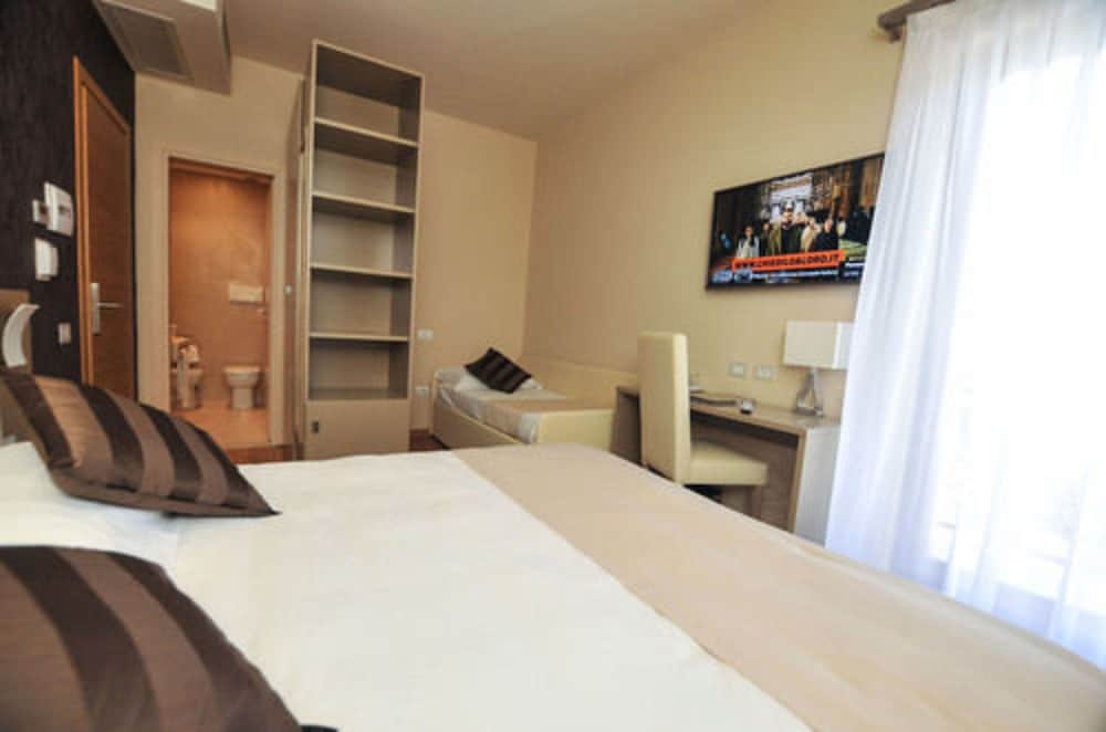 Hotel Dori 16/36