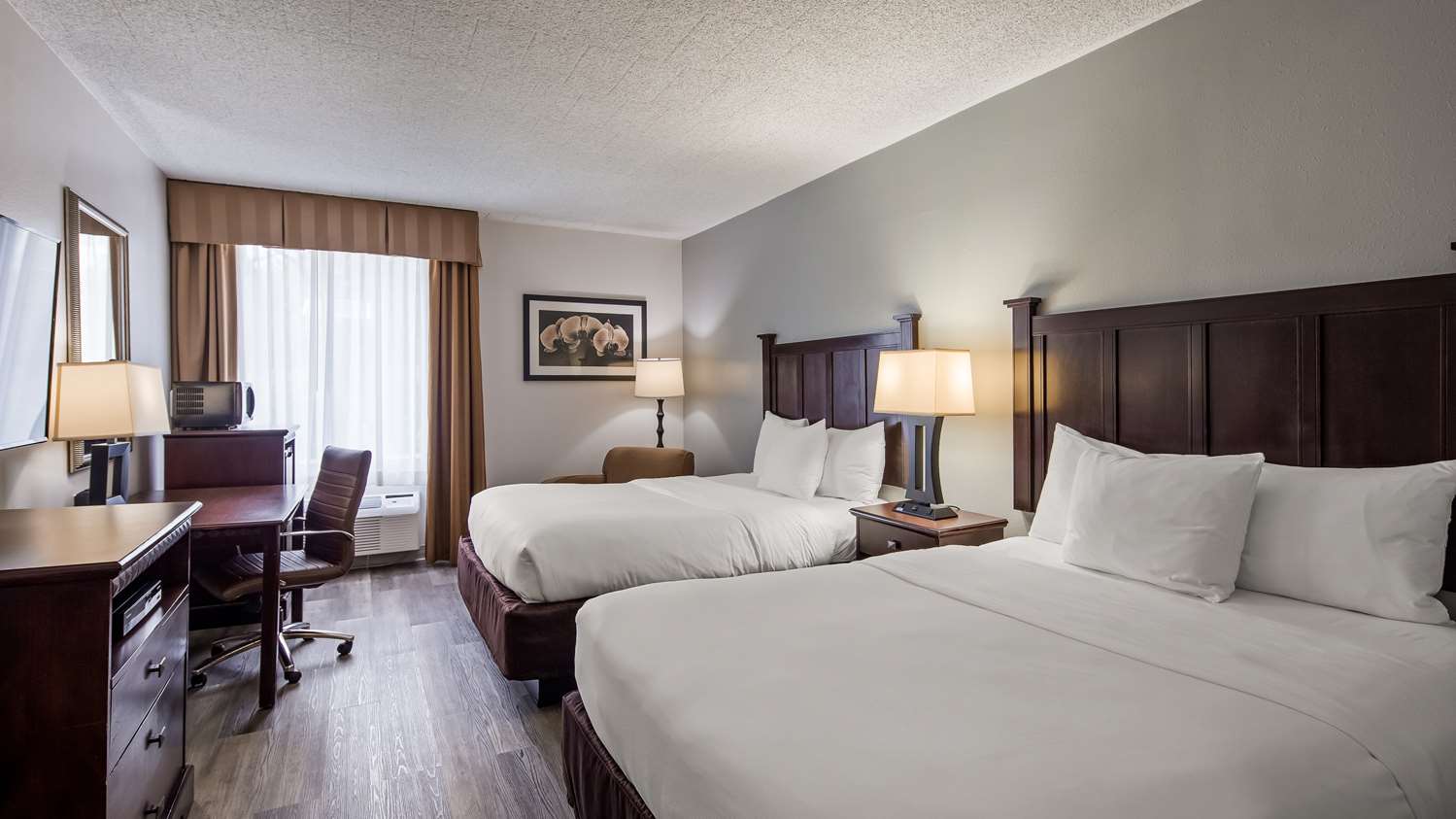 Best Western Paramus Hotel & Suites 2/35