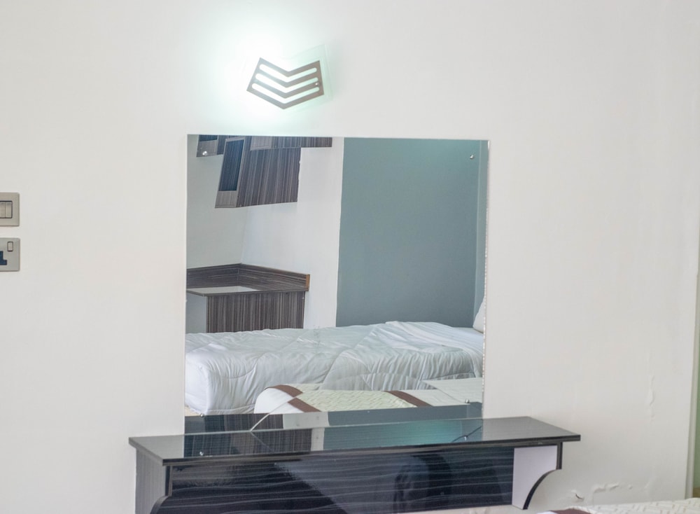 Stem Hotel 11/37
