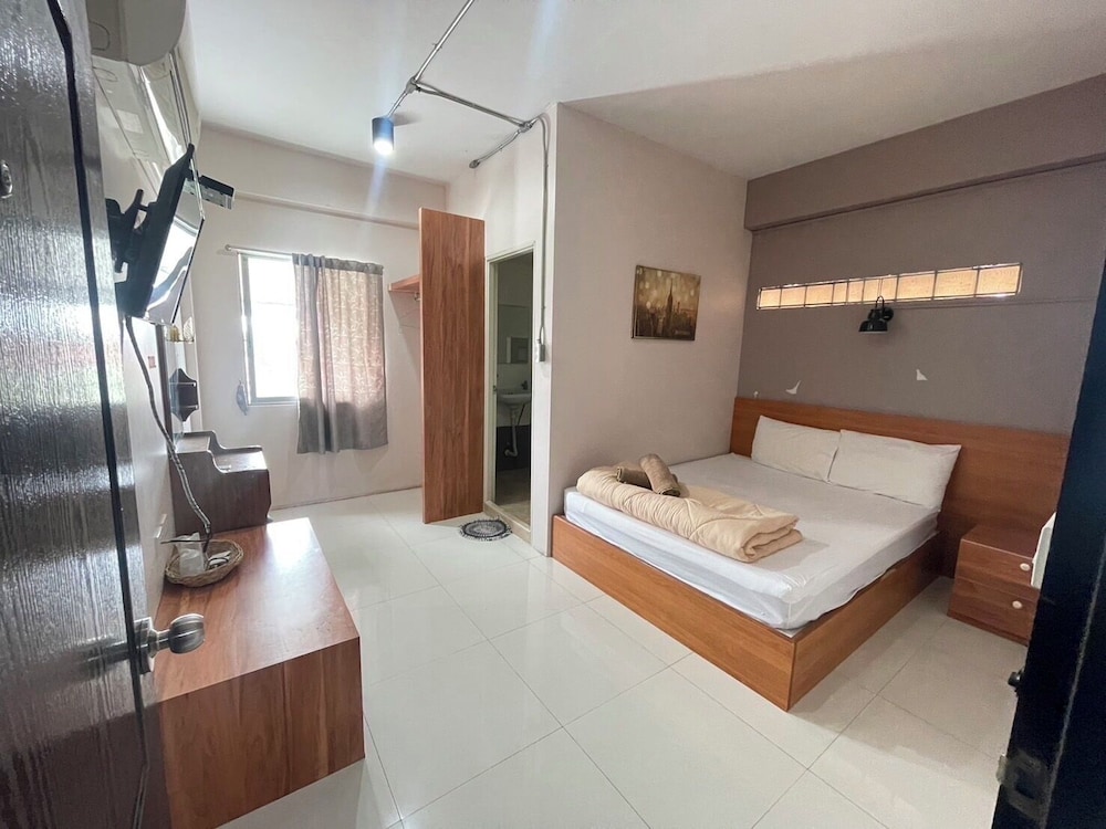 2 BEDROOMS, FAMILY