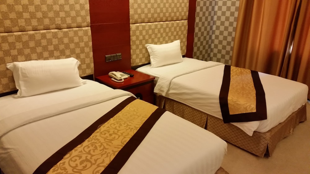 MB Hotel 14/47