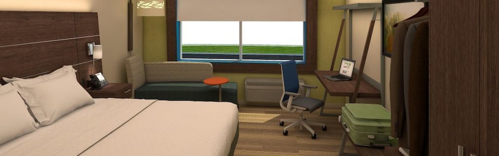 Holiday Inn Express Suites Farmville 18/53