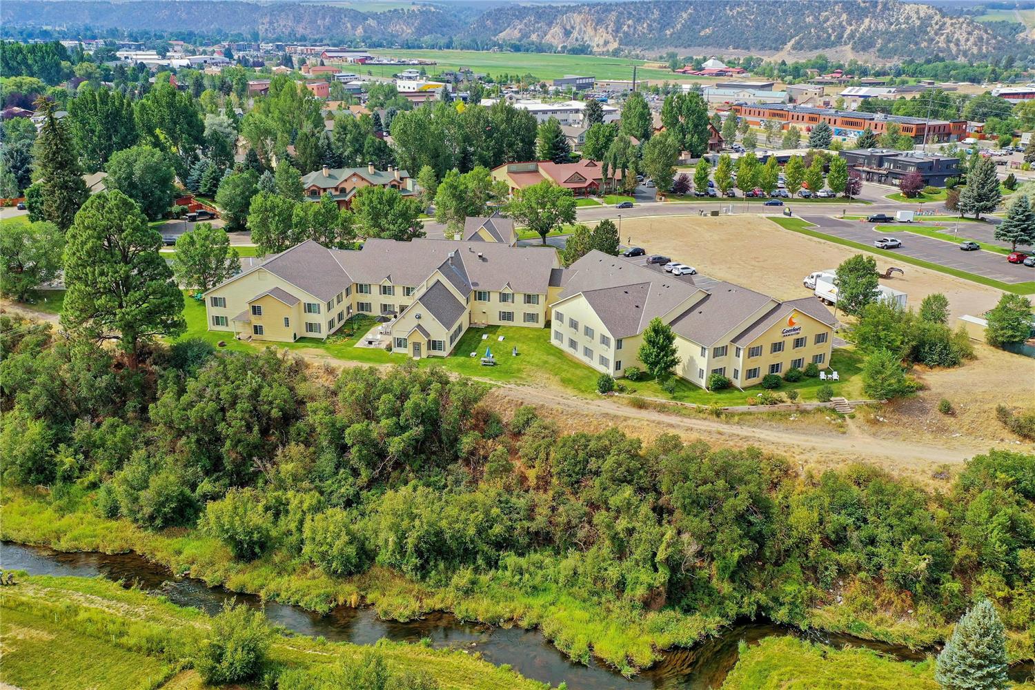 Comfort Inn & Suites Carbondale on the Roaring Fork 44/60