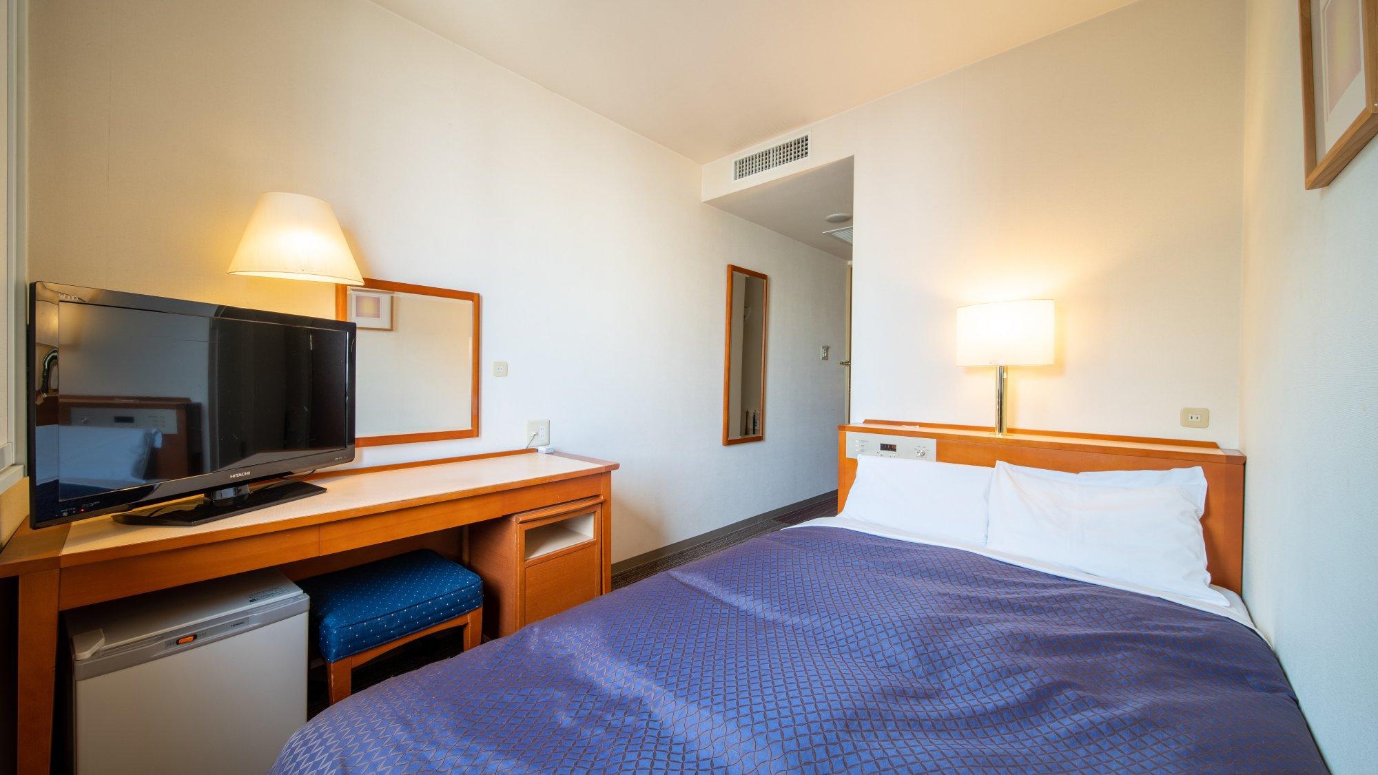 Adjoining, 2 Rooms, Standard, Double Bed, Small