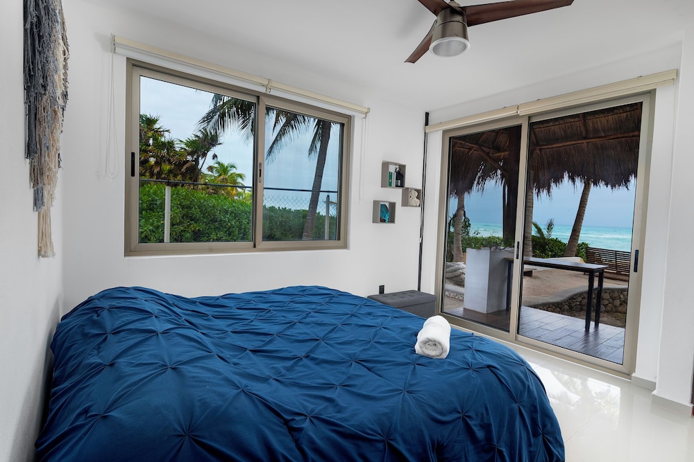 Angelina 28 Beachfront by Nah Hotels 19/53
