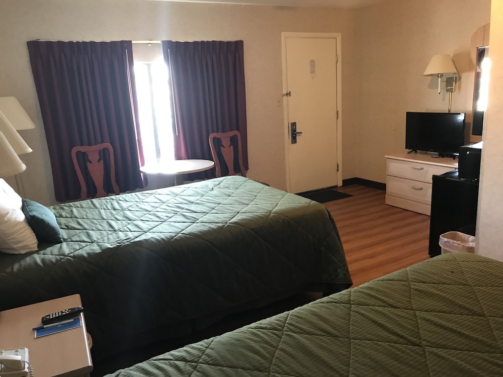Rodeway Inn Dillsburg, PA 19/45