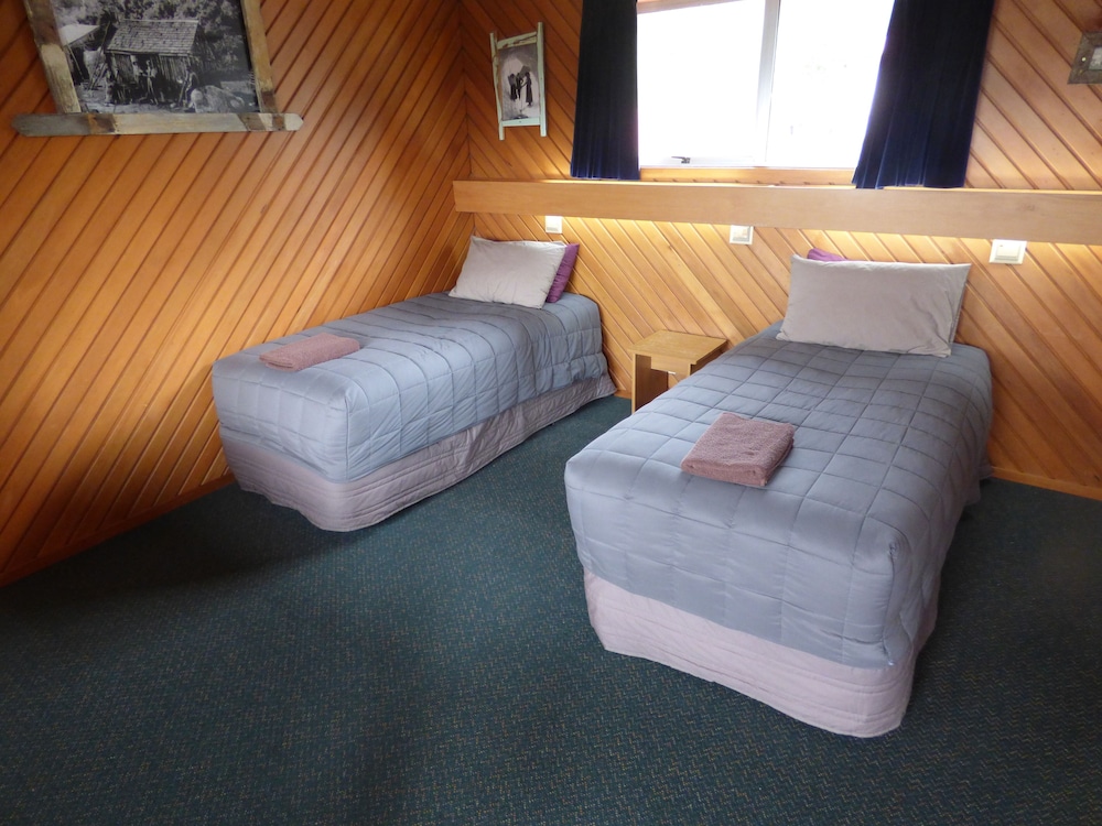 Chateau Franz Hostel 17/50