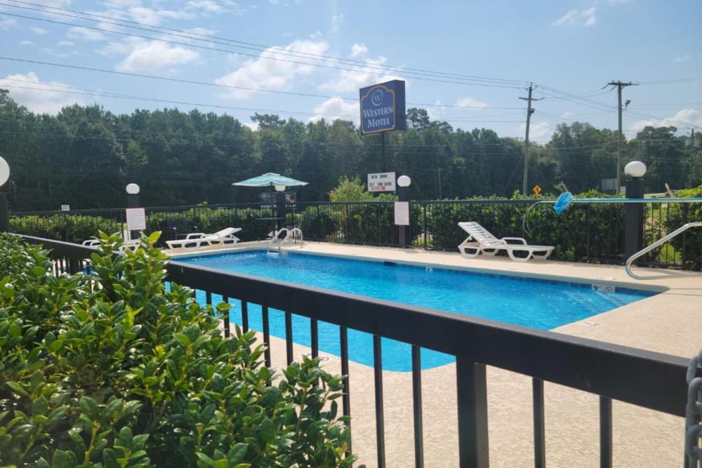 Western Motel, Thomasville 54/56