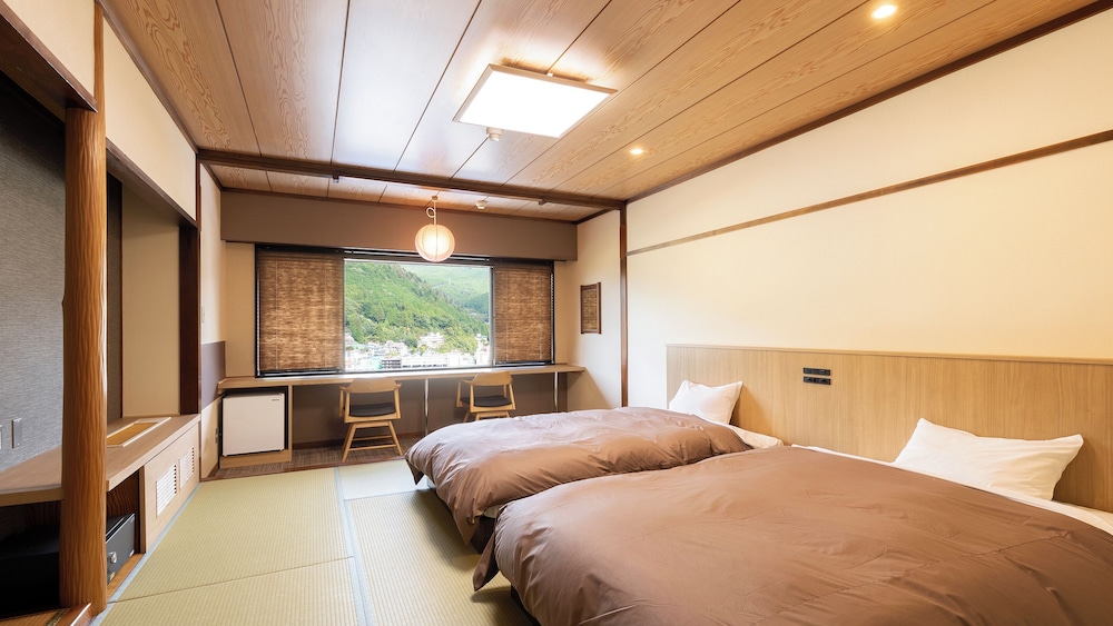 Ooedo Onsen Monogatari Premium Gero Honkan 16/65