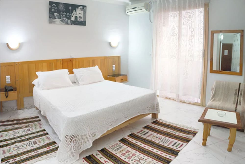 Hotel Louss El Oued 5/23