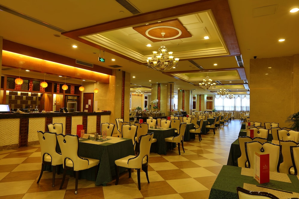 Ramada by Wyndham Chengdu North 19/24
