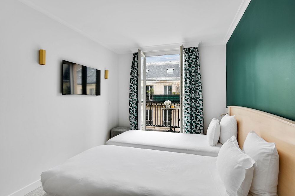 Elysees Opera Hotel 6/62