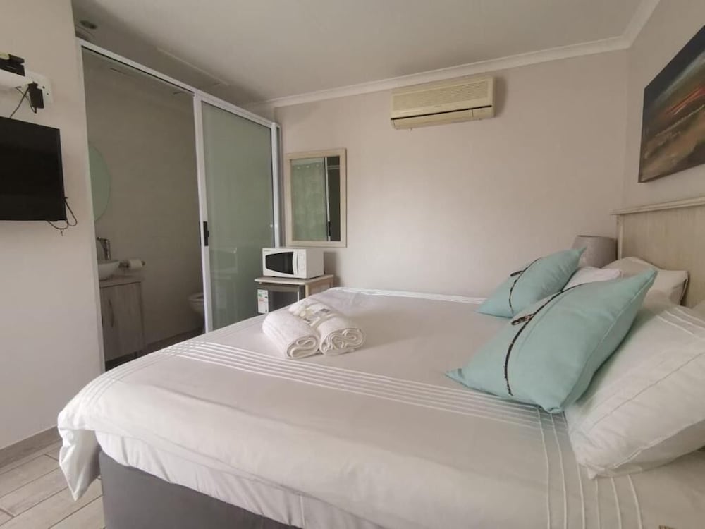 Rene's Guesthouse 15/45