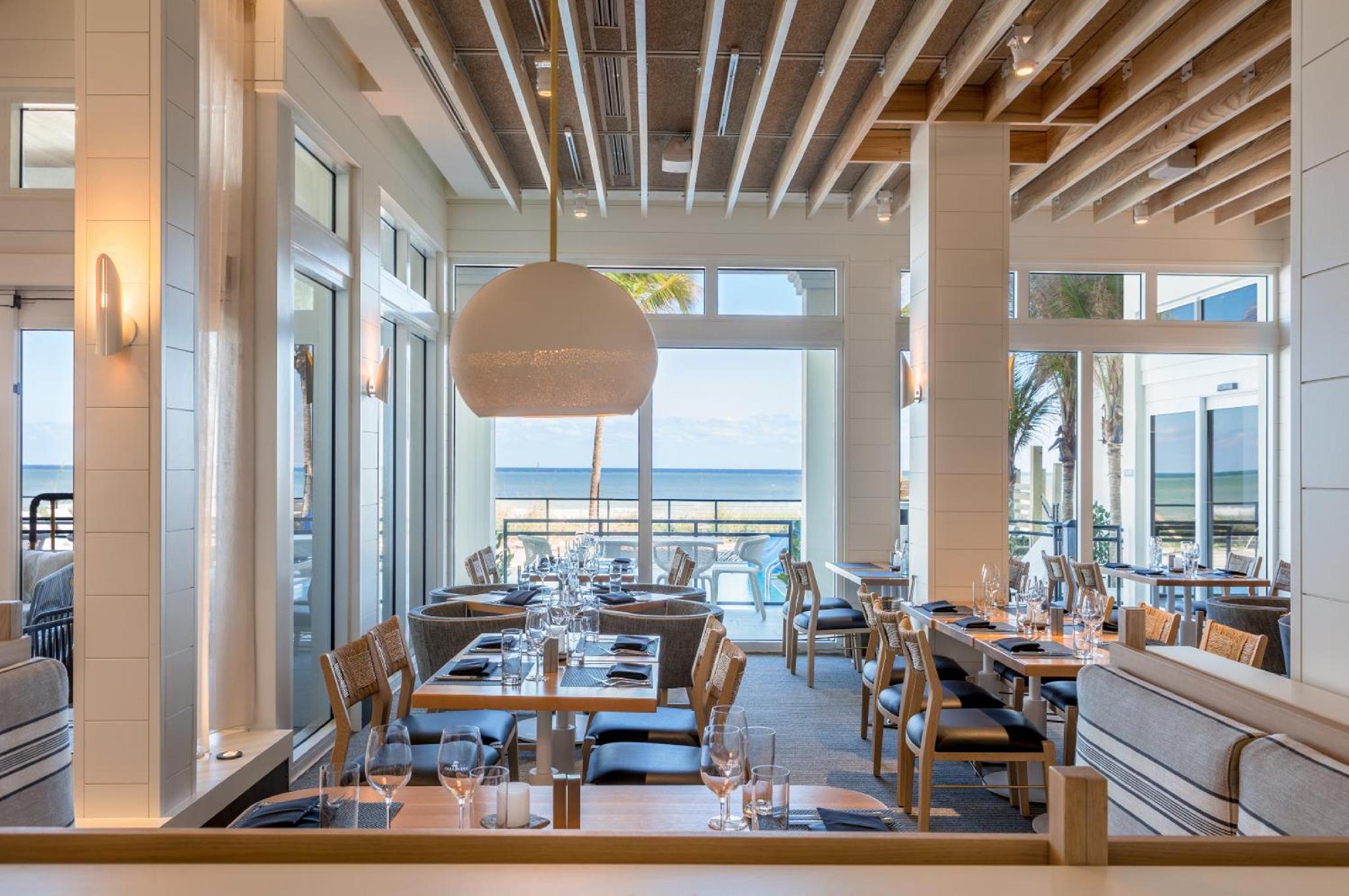 Hutchinson Shores Resort Spa 32/52