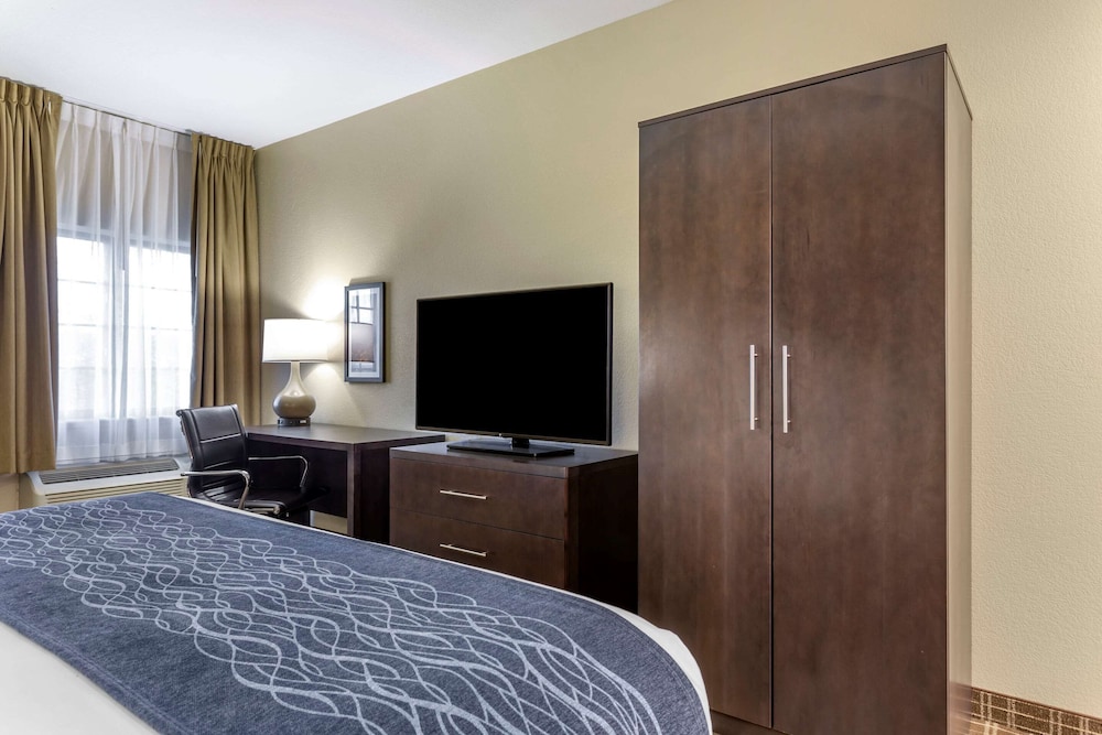 Comfort Inn St. Robert / Fort Leonard Wood 8/30