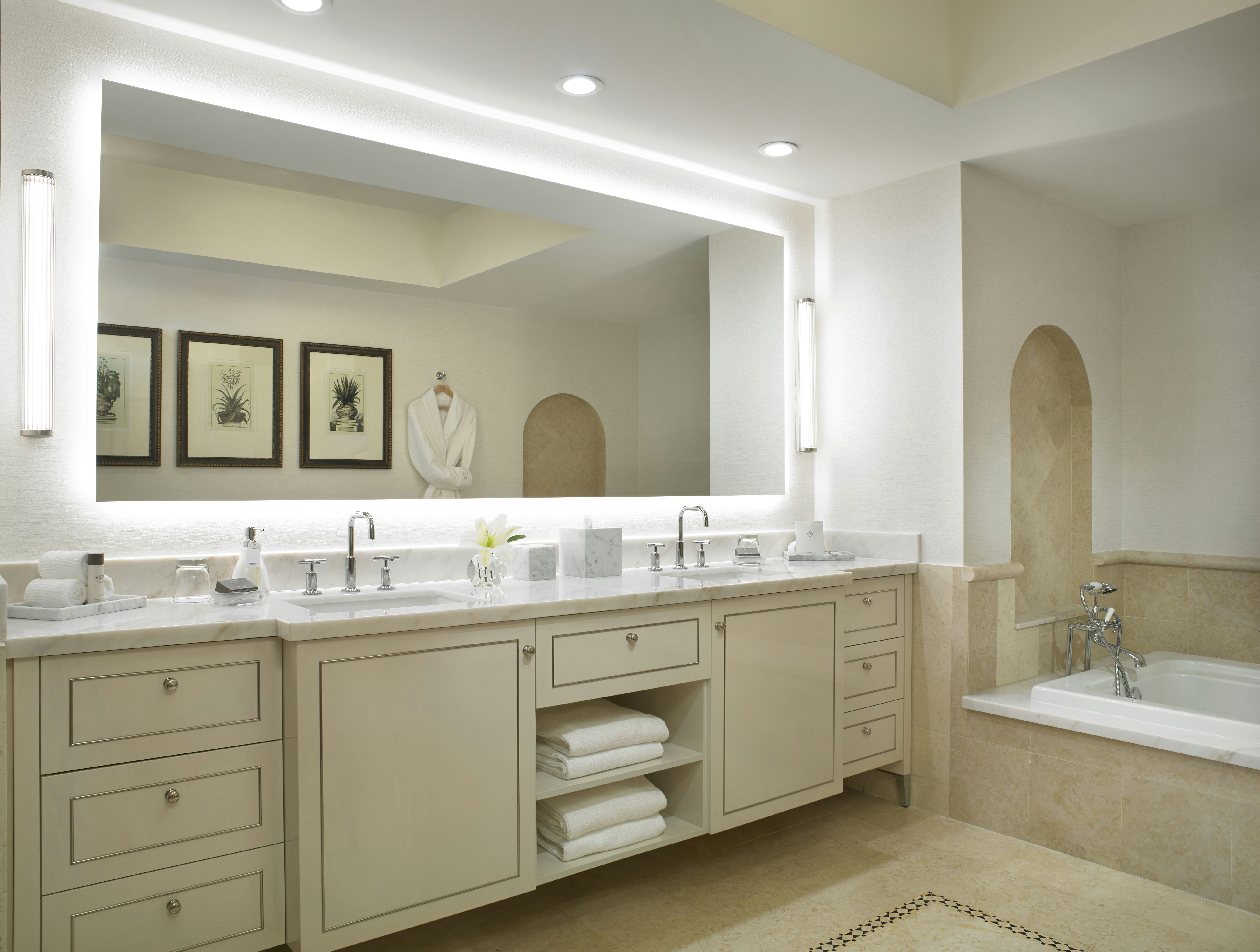 3 BEDROOMS, GRAND, DELUXE, SUITE, OCEAN FRONT