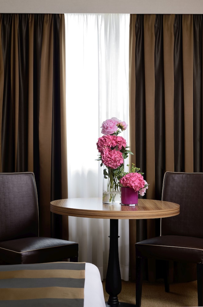 Holiday Inn Rome Eur Parco Dei Medici 36/77
