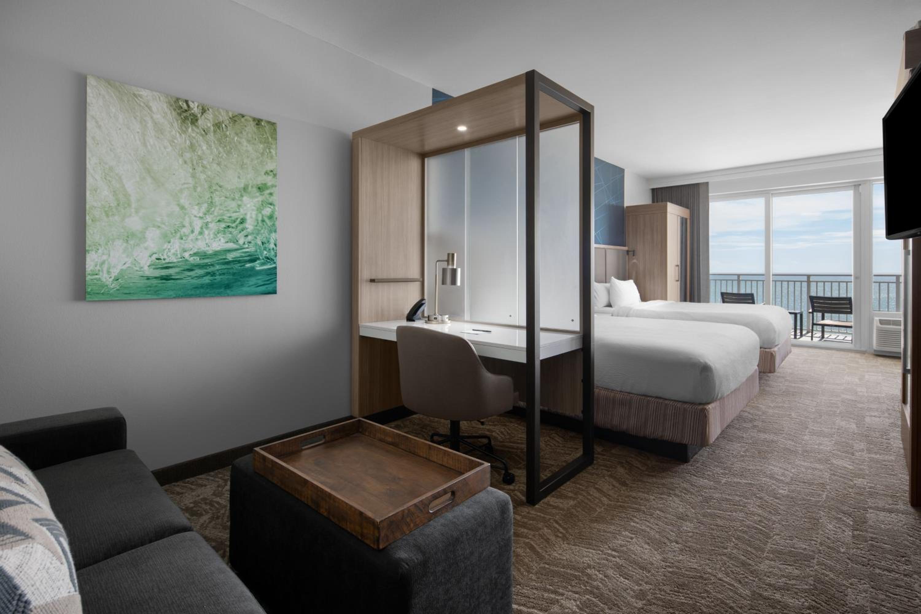 Suite, Queen Bed, Ocean Front, Sofa, Balcony، SpringHill Suites by Marriott Myrtle Beach Oceanfront 4/8