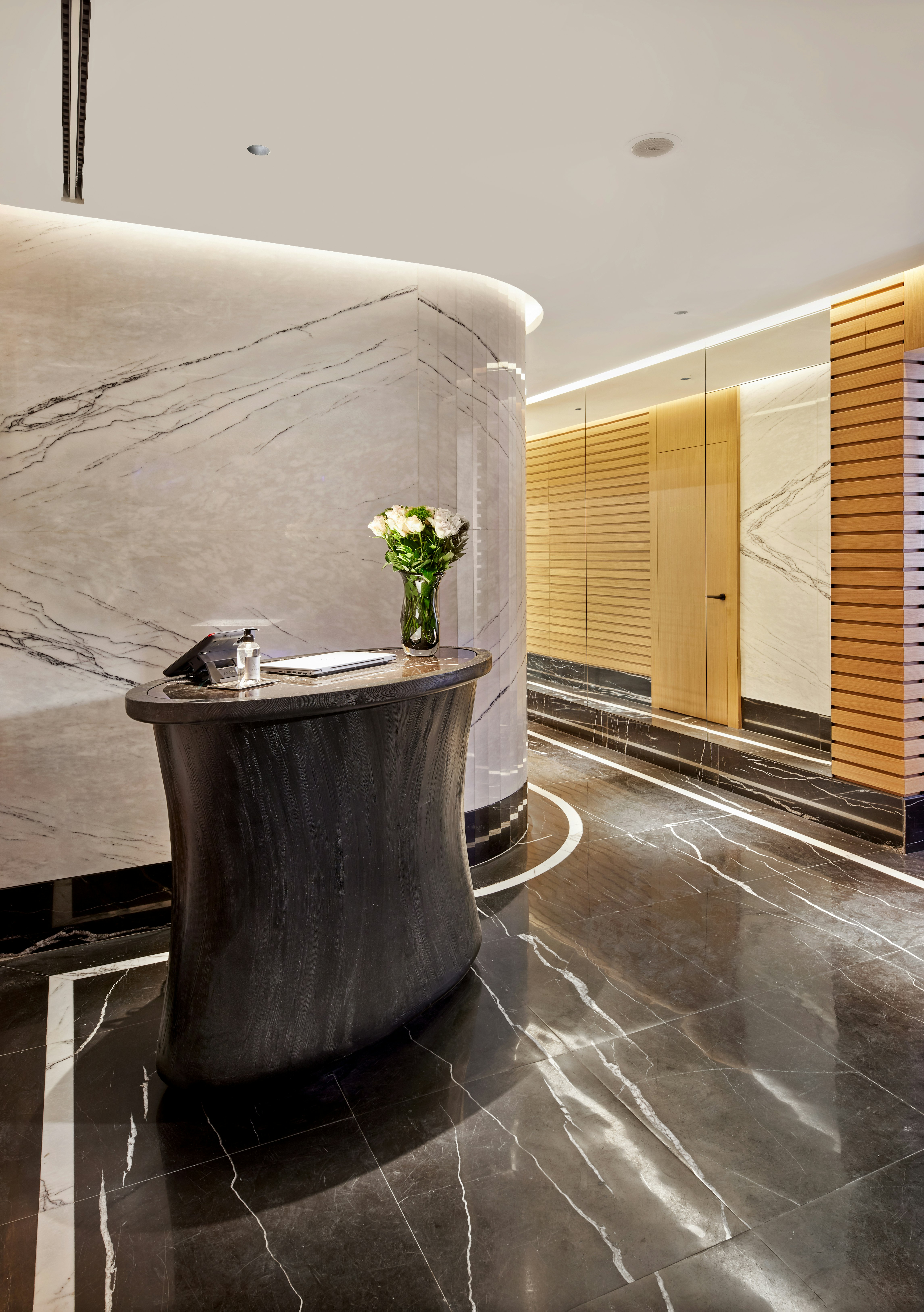 Vakko Hotel and Residence 8/60