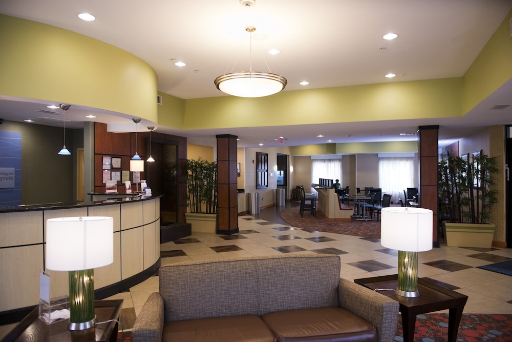 Holiday Inn Express Hotel Suites Atlanta East Lithonia 9/66
