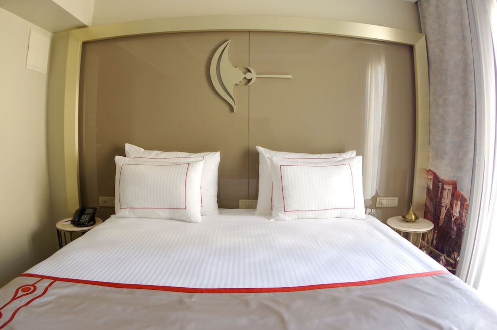 PEYK HOTEL 13/71