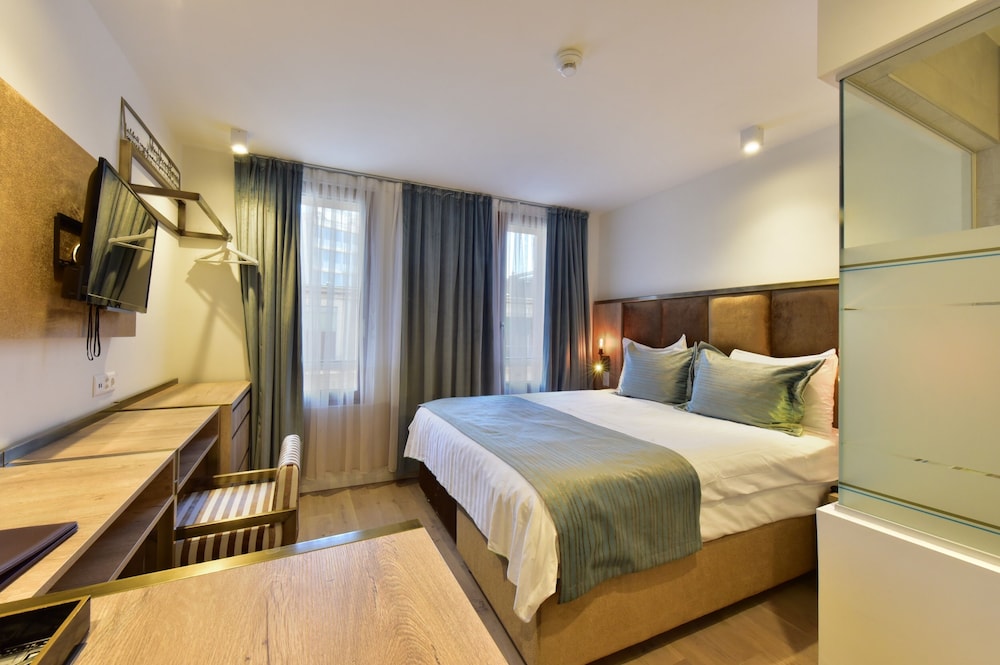 Hotel Rousseau Geneva 20/50