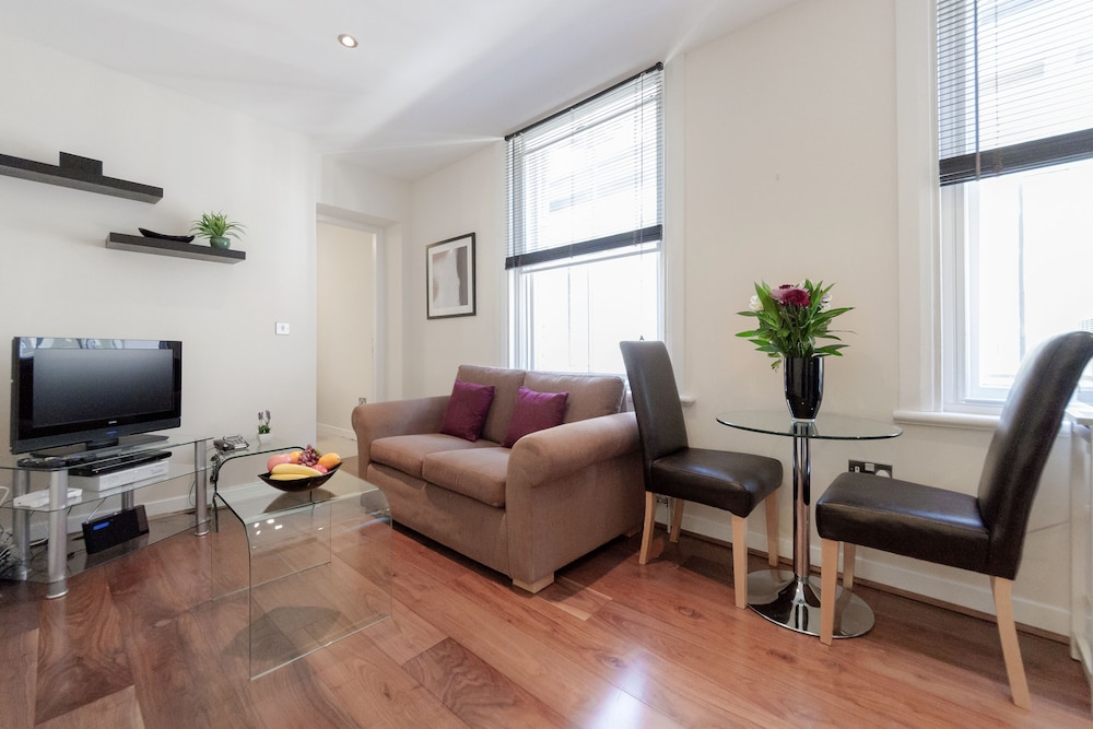 Roomspace Apartments Sterling House 12/24