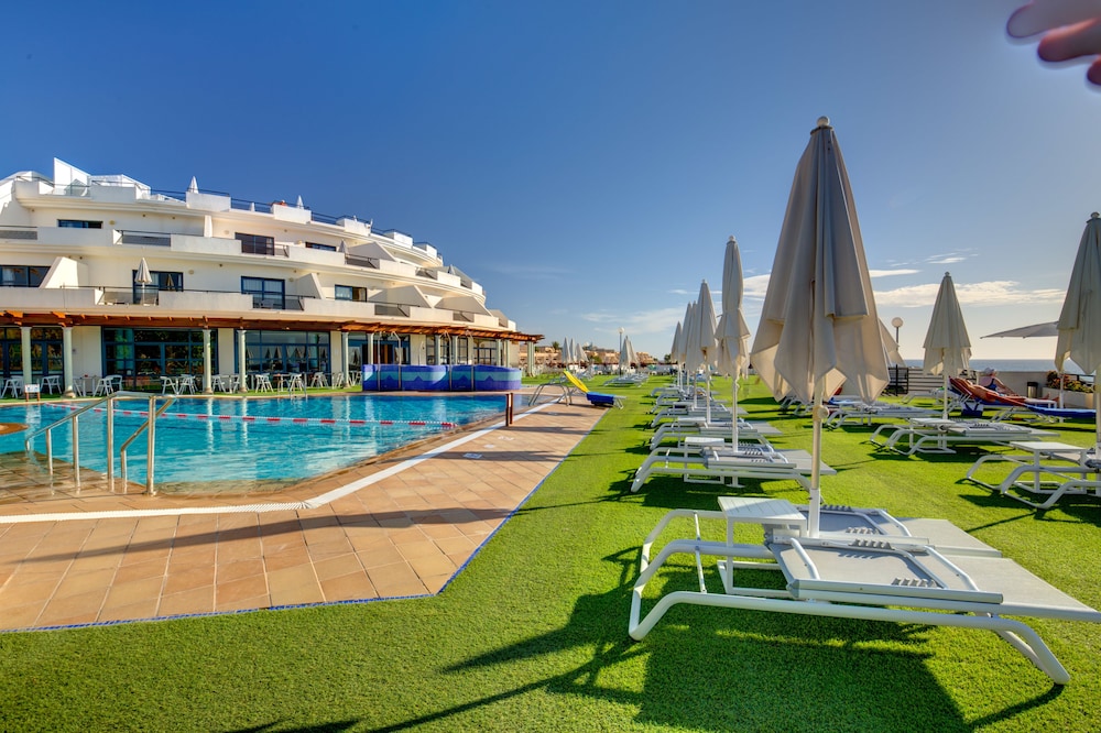 SBH Crystal Beach Hotel & Suites - Adults Only 40/46