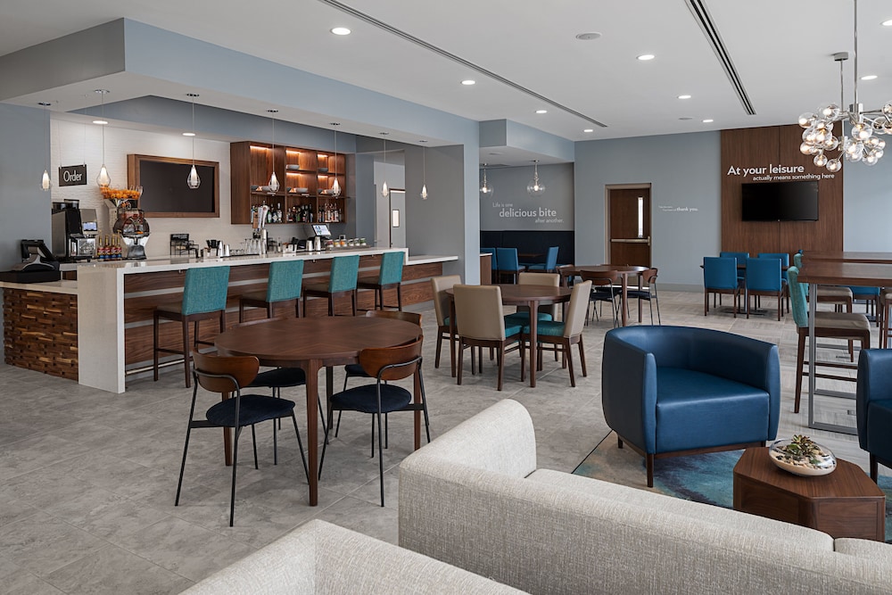 Even Hotels Alpharetta - Avalon Area 61/81