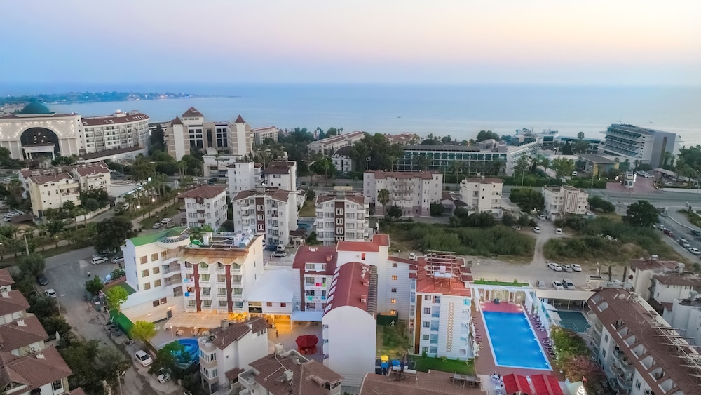 Akdora Resort and Spa ( ex Palmiye Garden) 1/32