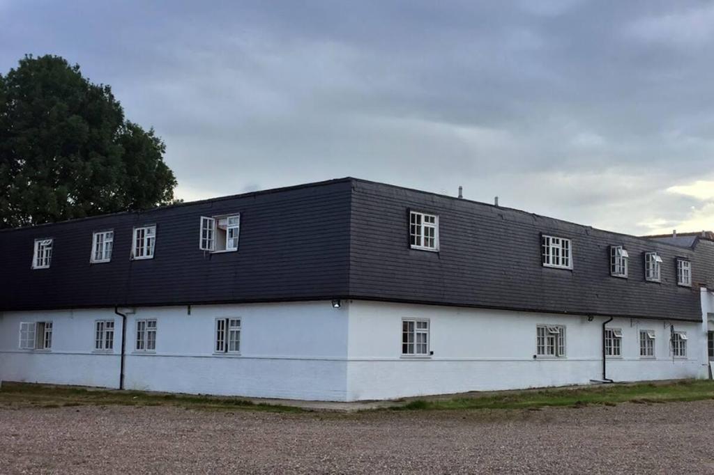 OYO Belvoir Hotel 34/39