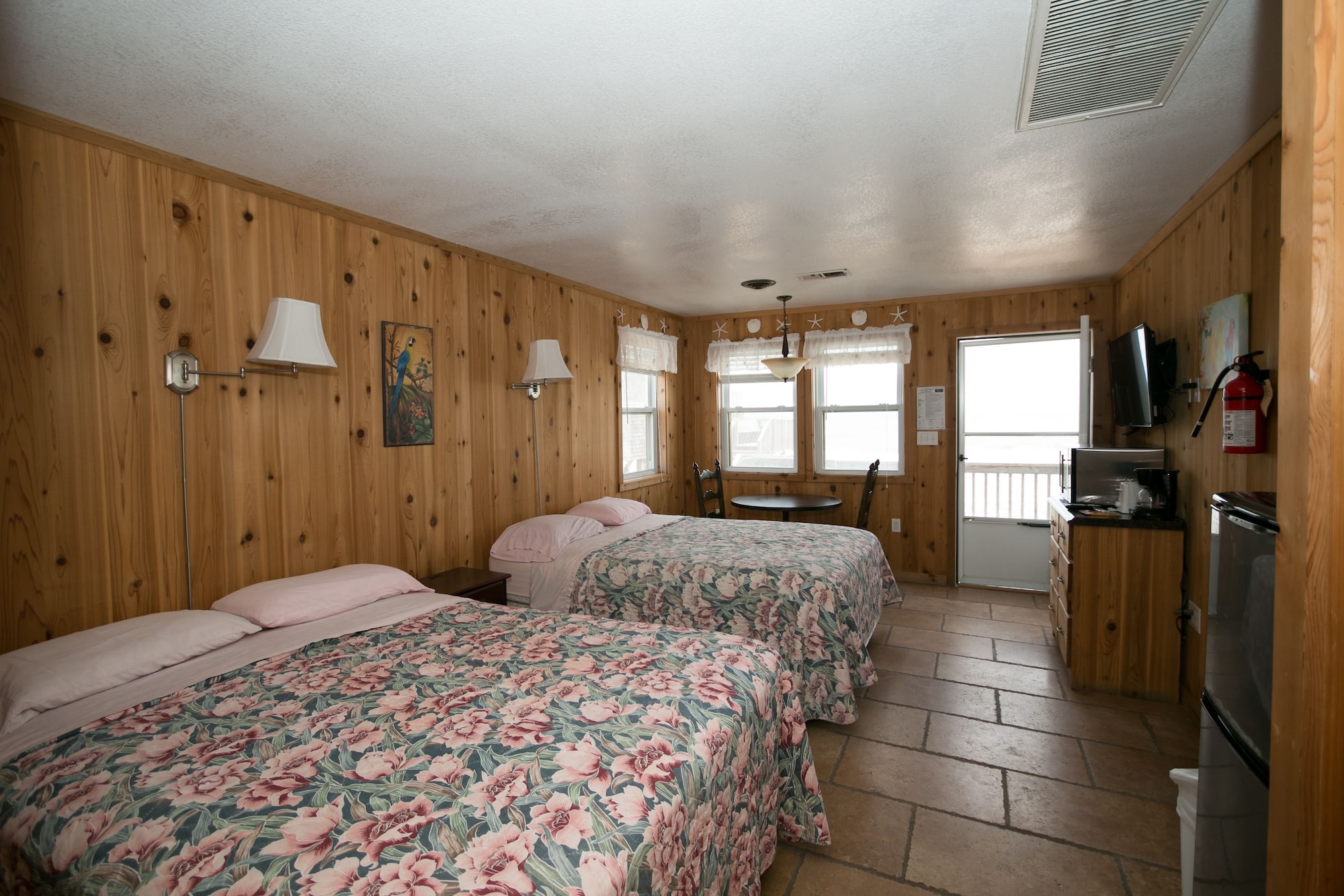 Standard, 2 Queen Beds, Ocean Front
