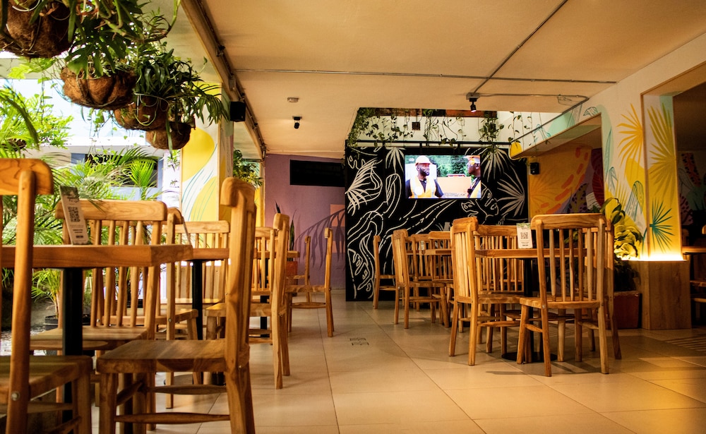 Hotel Natural Medellin 54/62