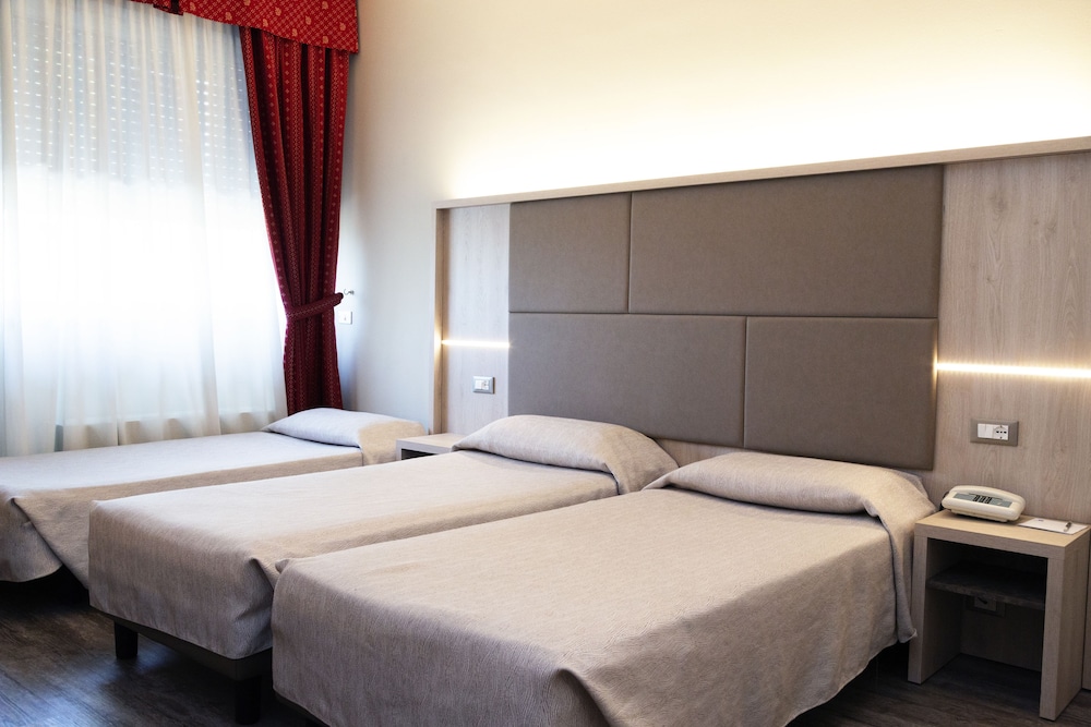 JR Hotels Gate 7 Bologna 21/70
